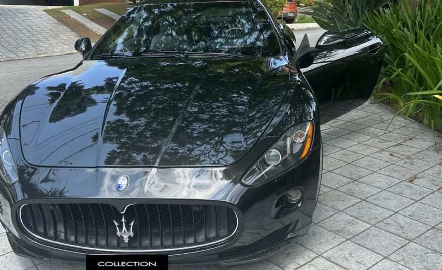 MASERATI GRANTURISMO BLINDADA 2010
