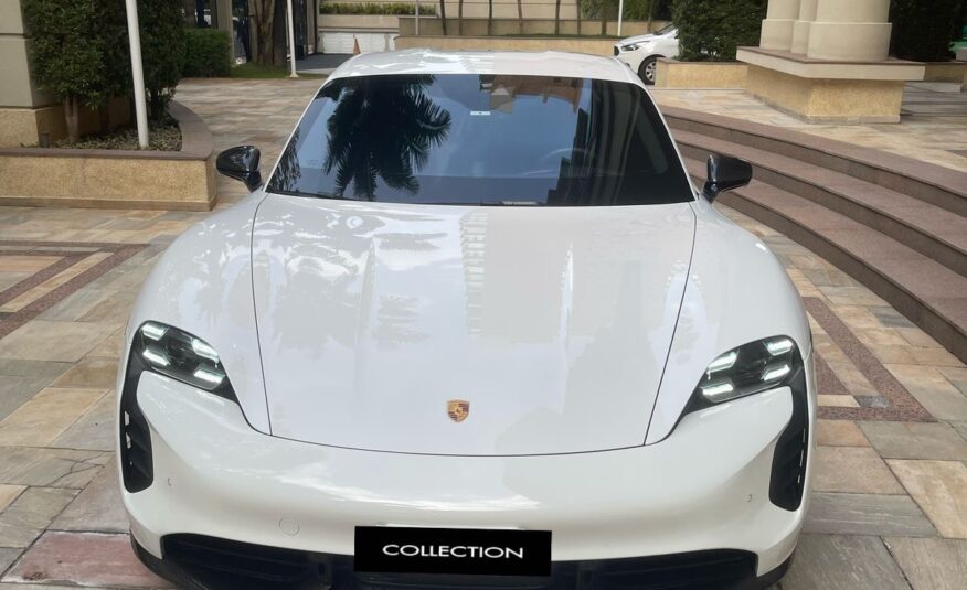 PORSCHE TAYCAN TURBO BLINDADA 2022