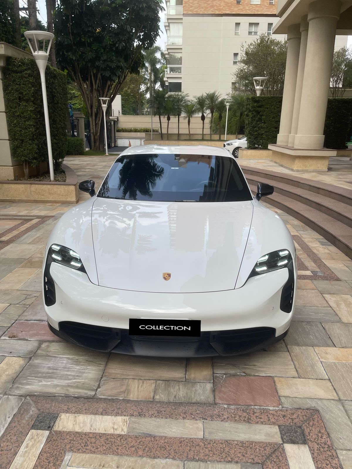 PORSCHE TAYCAN TURBO BLINDADA 2022