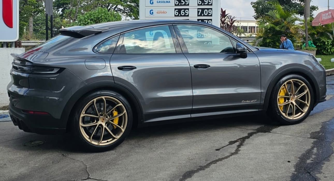 PORSCHE CAYENNE TURBO GT 2024