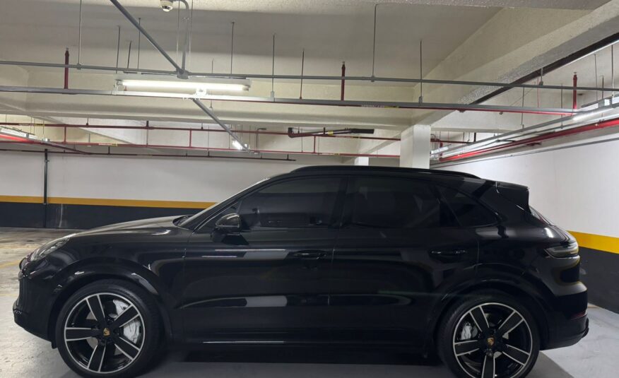 PORSCHE CAYENNE TURBO BLINDADA 2020