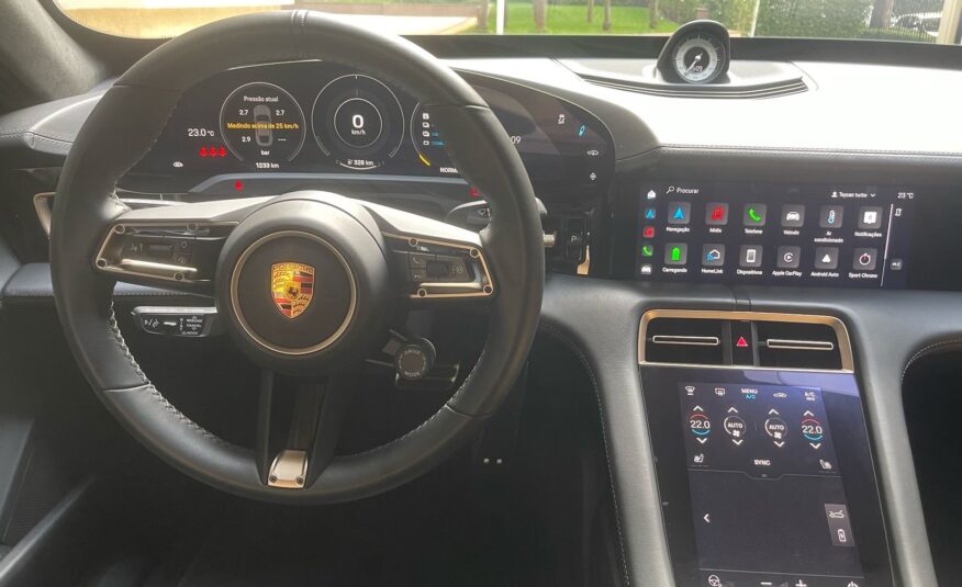 PORSCHE TAYCAN TURBO BLINDADA 2022