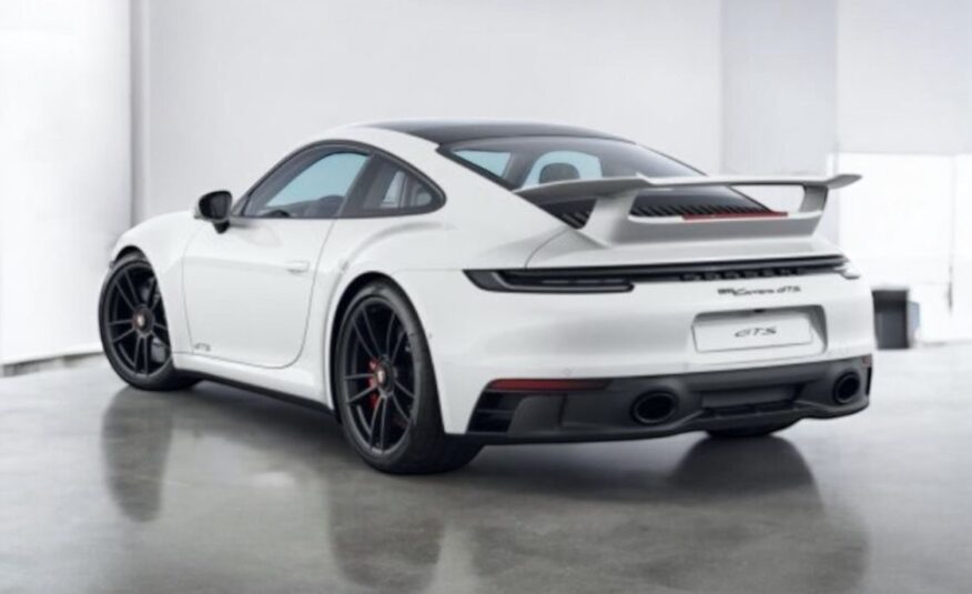PORSCHE 911 CARRERA GTS 2024