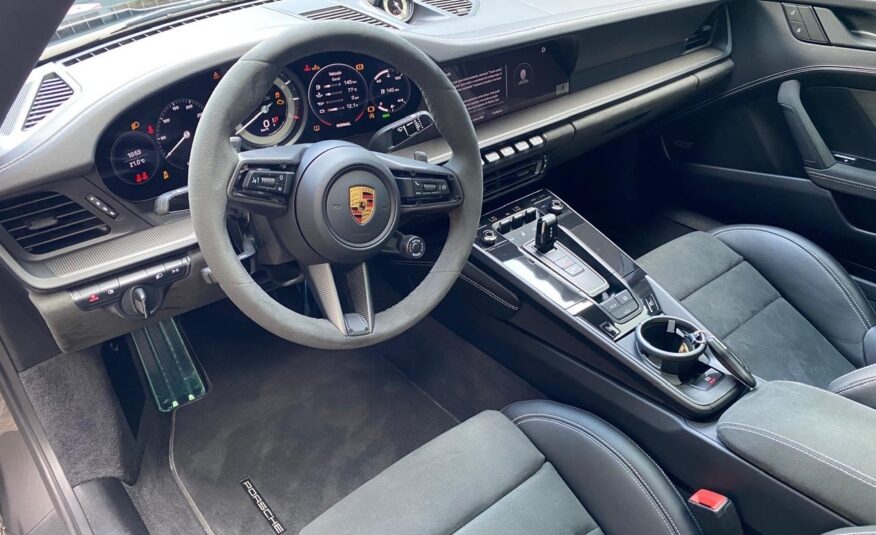PORSCHE 911 CARRERA GTS 2023