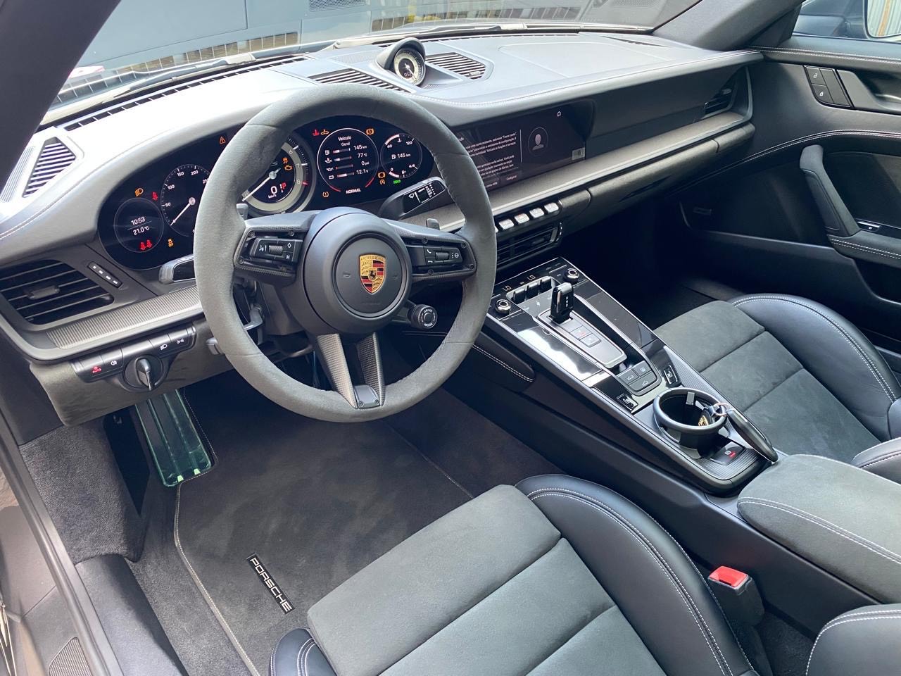 PORSCHE 911 CARRERA GTS 2023