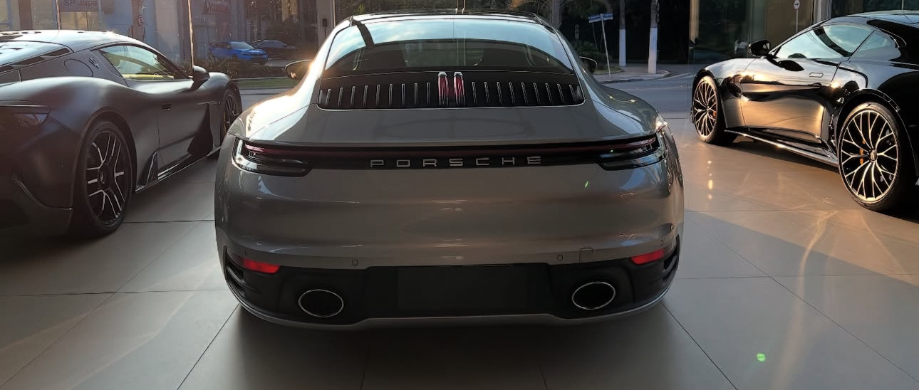 PORSCHE 911 CARRERA 2024