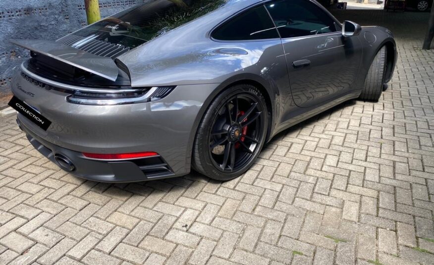 PORSCHE 911 CARRERA GTS 2023