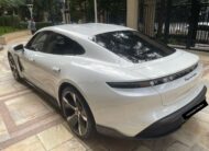 PORSCHE TAYCAN TURBO BLINDADA 2022
