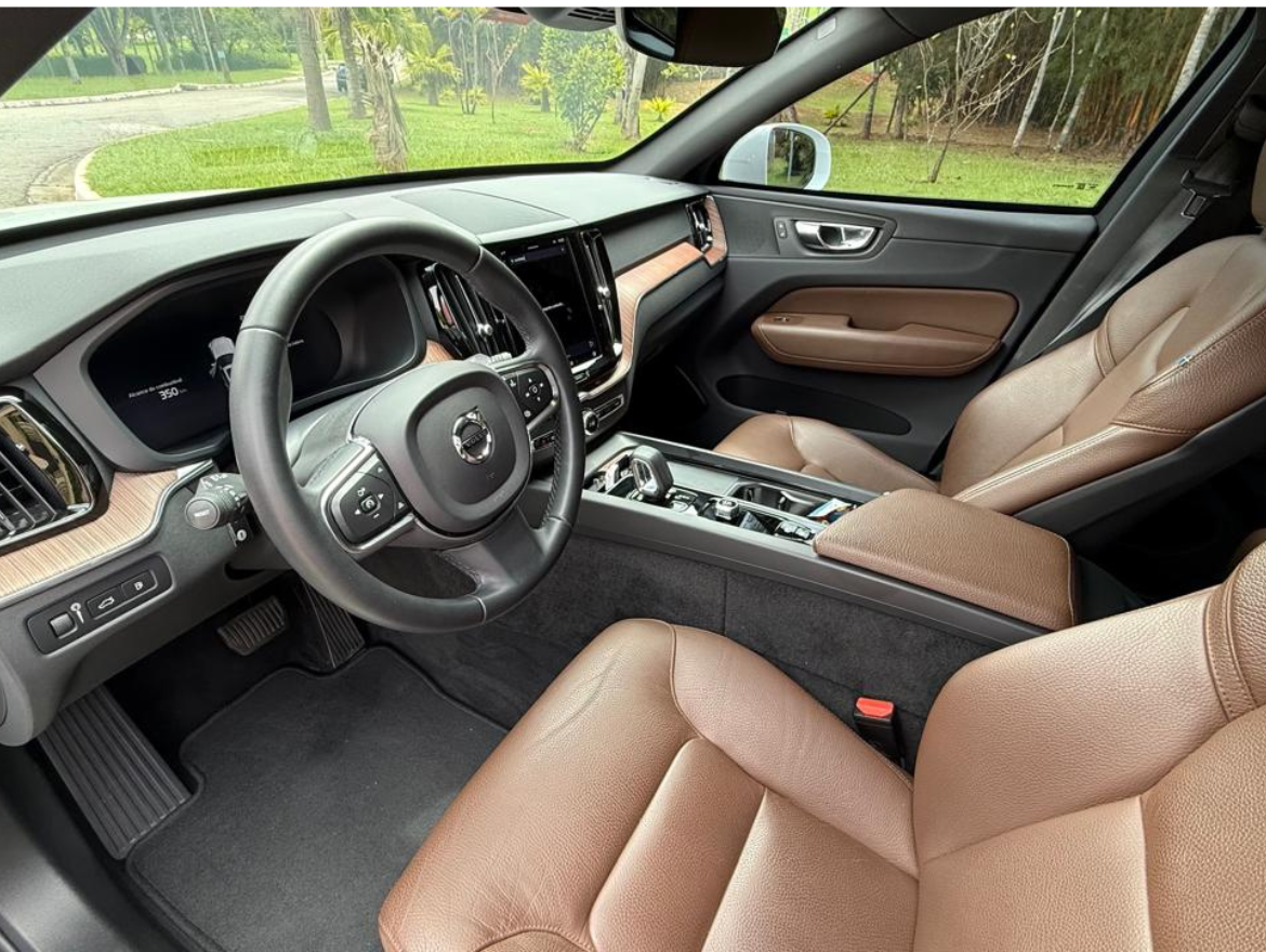 Volvo XC60 2.0 T8 Recharge Inscription Expression AWD Geartronic