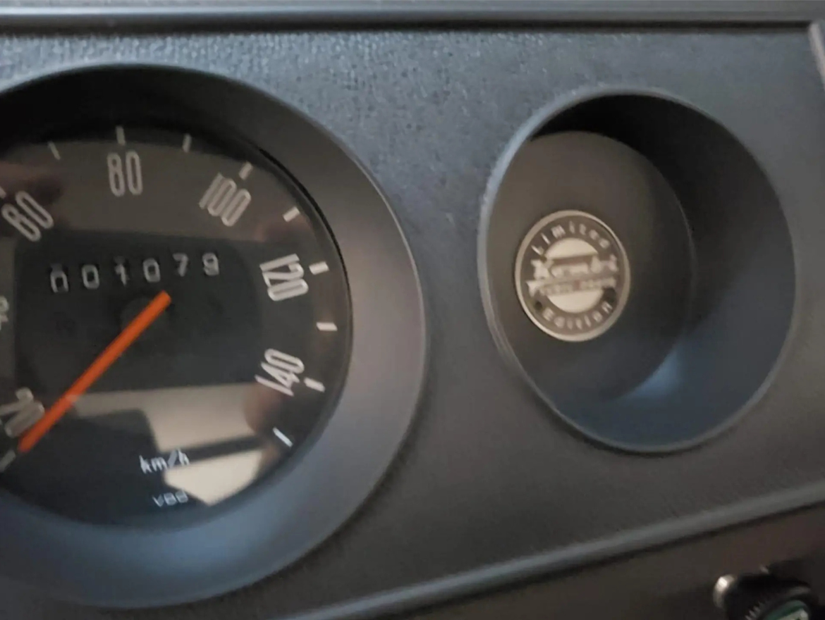 Volkswagen Kombi 1.6 MI STD Série Prata 8V Gasolina 3P Manual