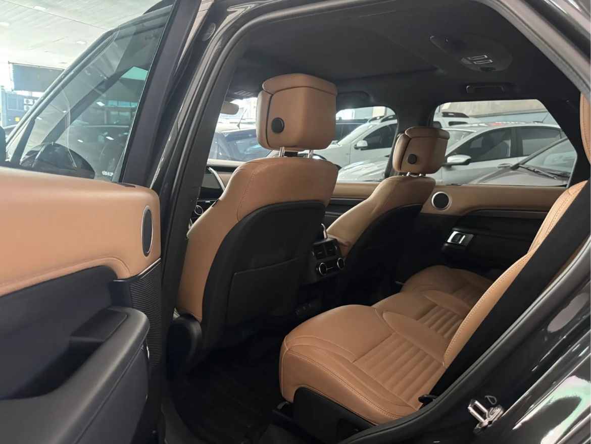 Land Rover Discovery 3.0 D300 Turbo Diesel MHEV Metropolitan Edition Autmático