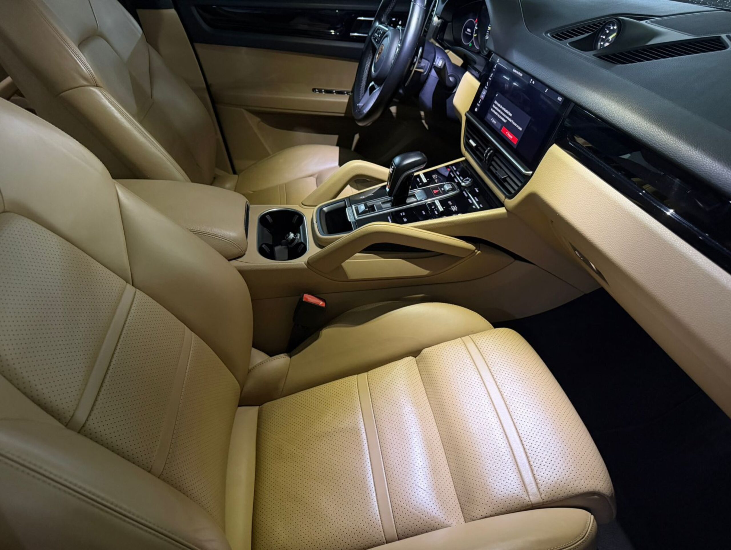 Porsche Cayenne 3.0 V6 E-Hybrid AWD Tiptronic S