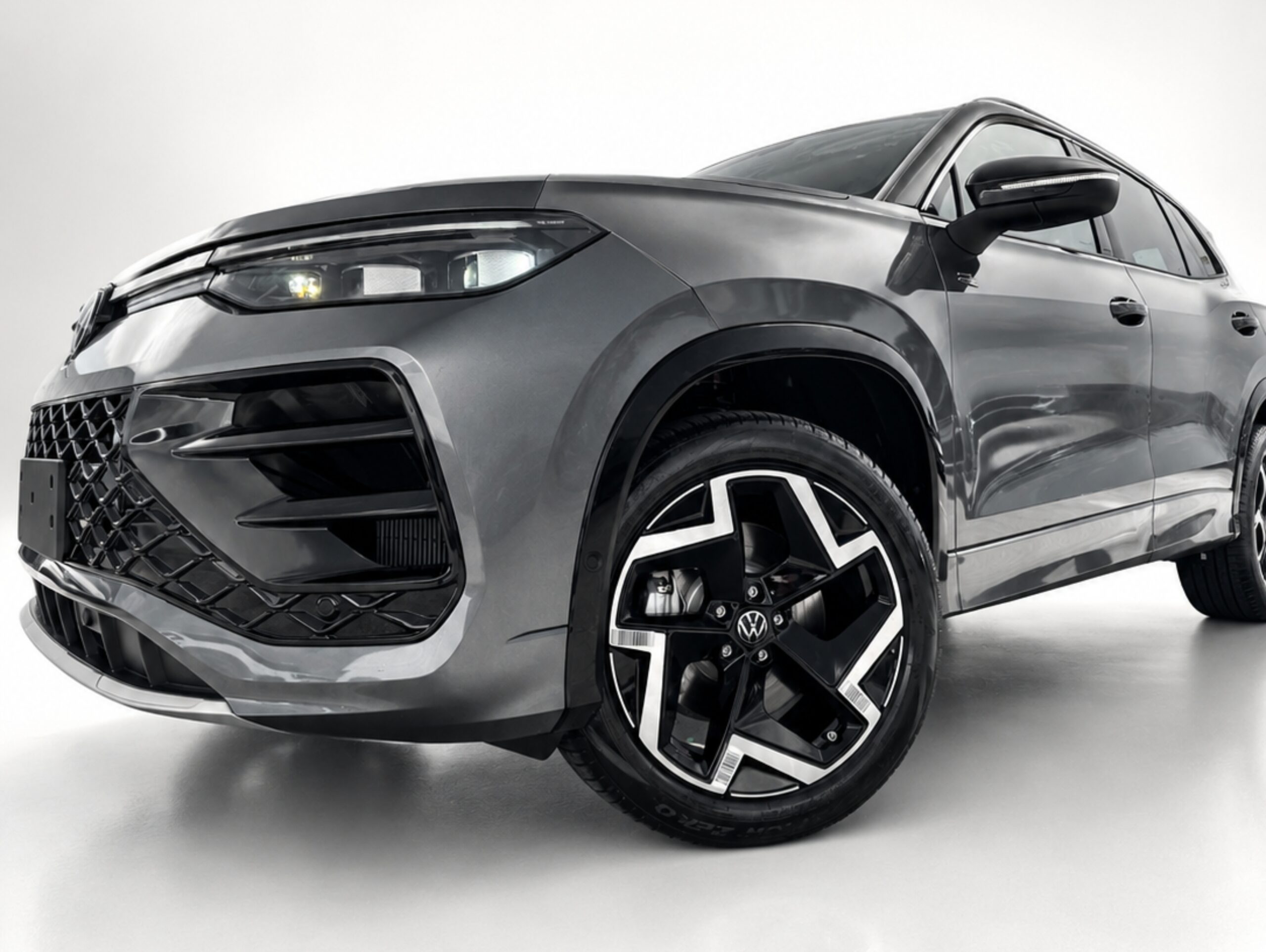 Volkswagen Tiguan 2.0 350 TSI Gasolina R-Line 4Motion Automático