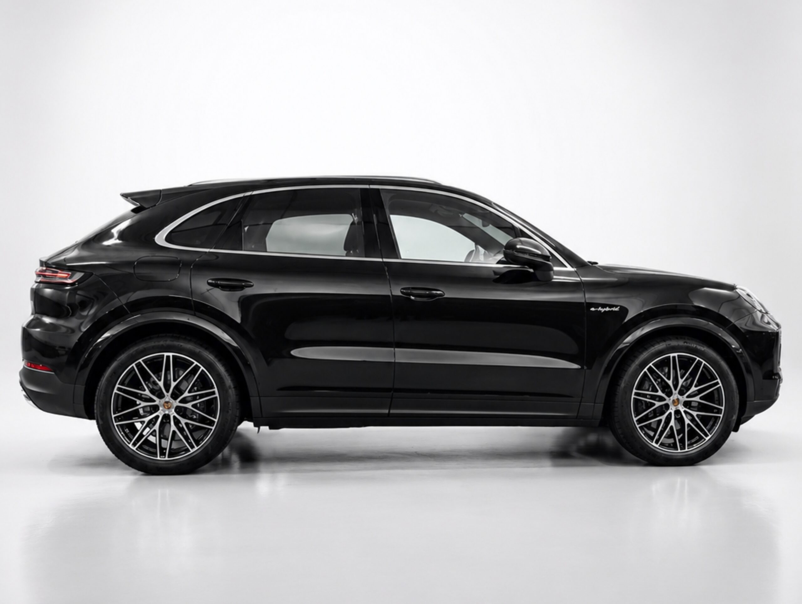 Porsche Cayenne 3.0 V6 E-Hybrid AWD Tiptronic S