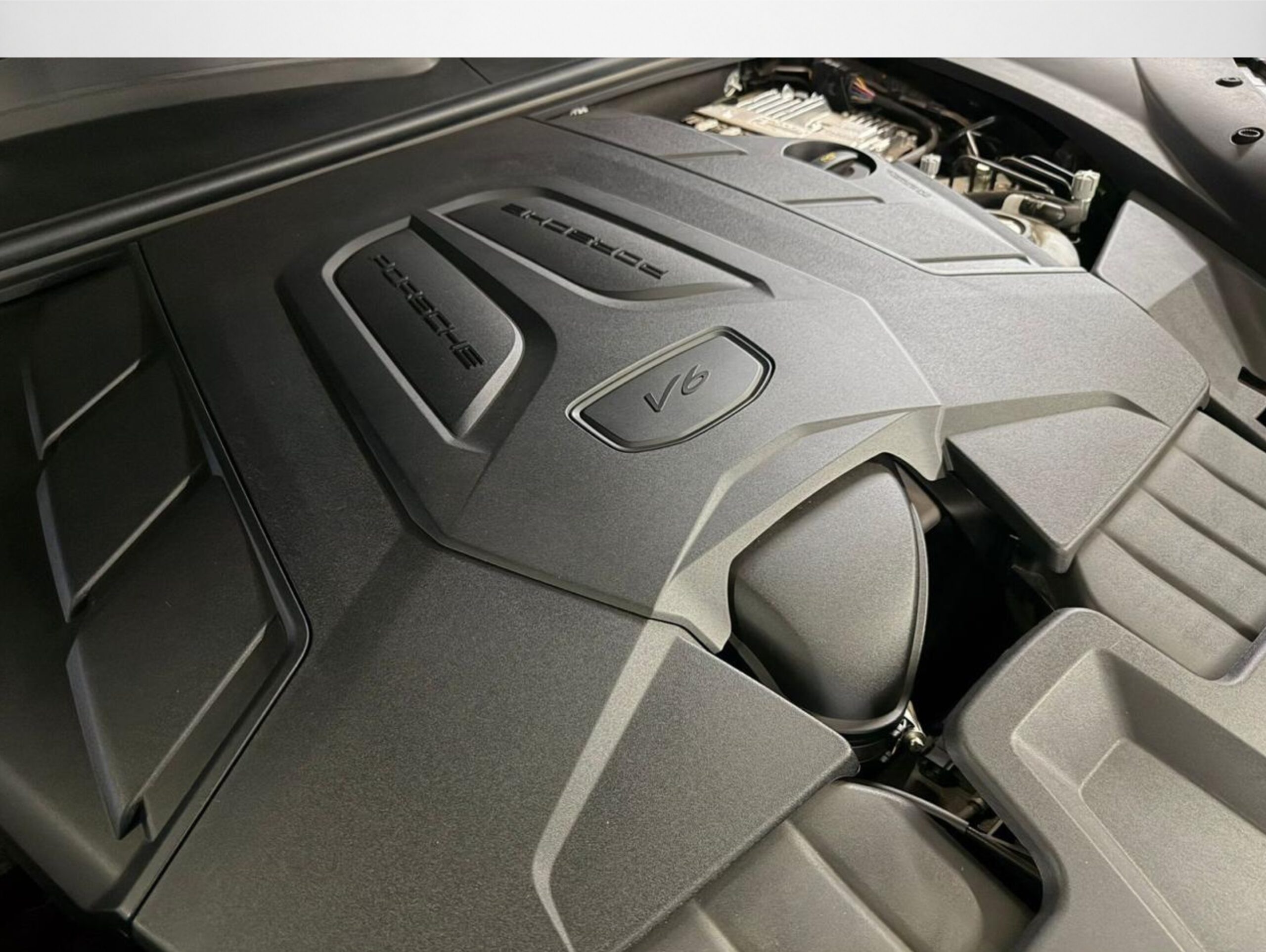 Porsche Cayenne 3.0 V6 E-Hybrid AWD Tiptronic S
