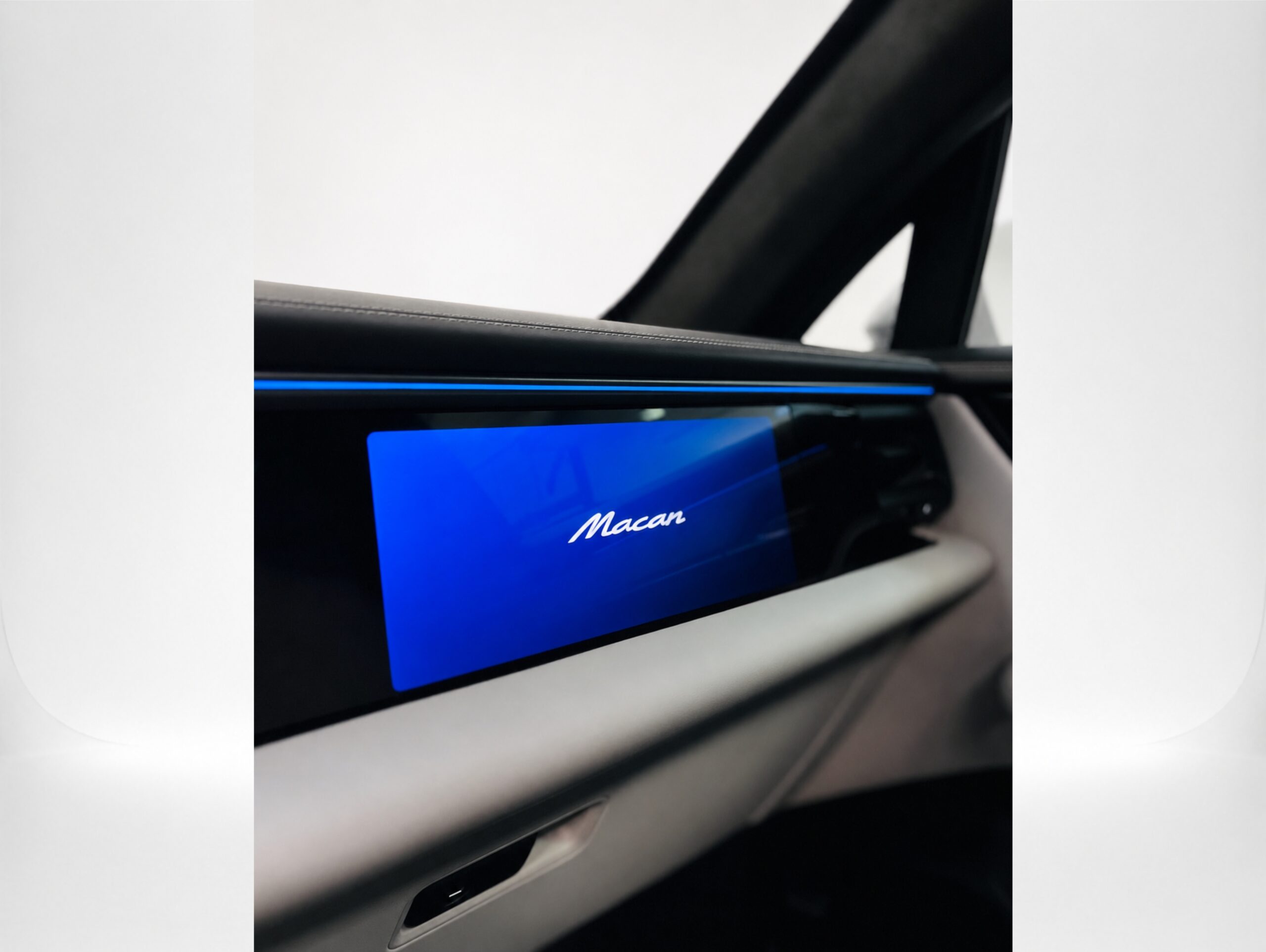 Porsche Macan Turbo Elétrica