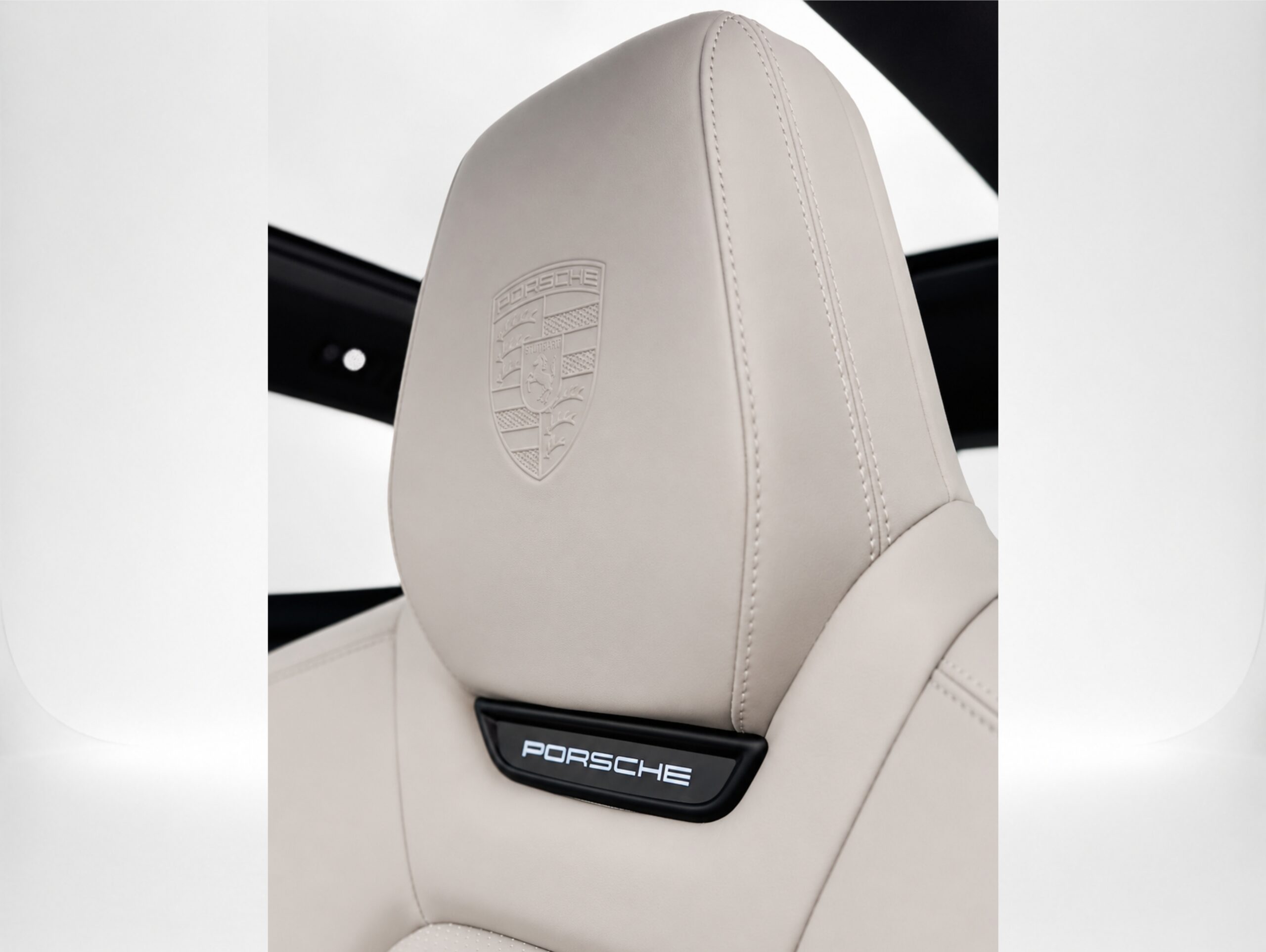 Porsche Macan Turbo Elétrica