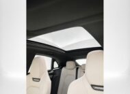 Porsche Macan Turbo Elétrica