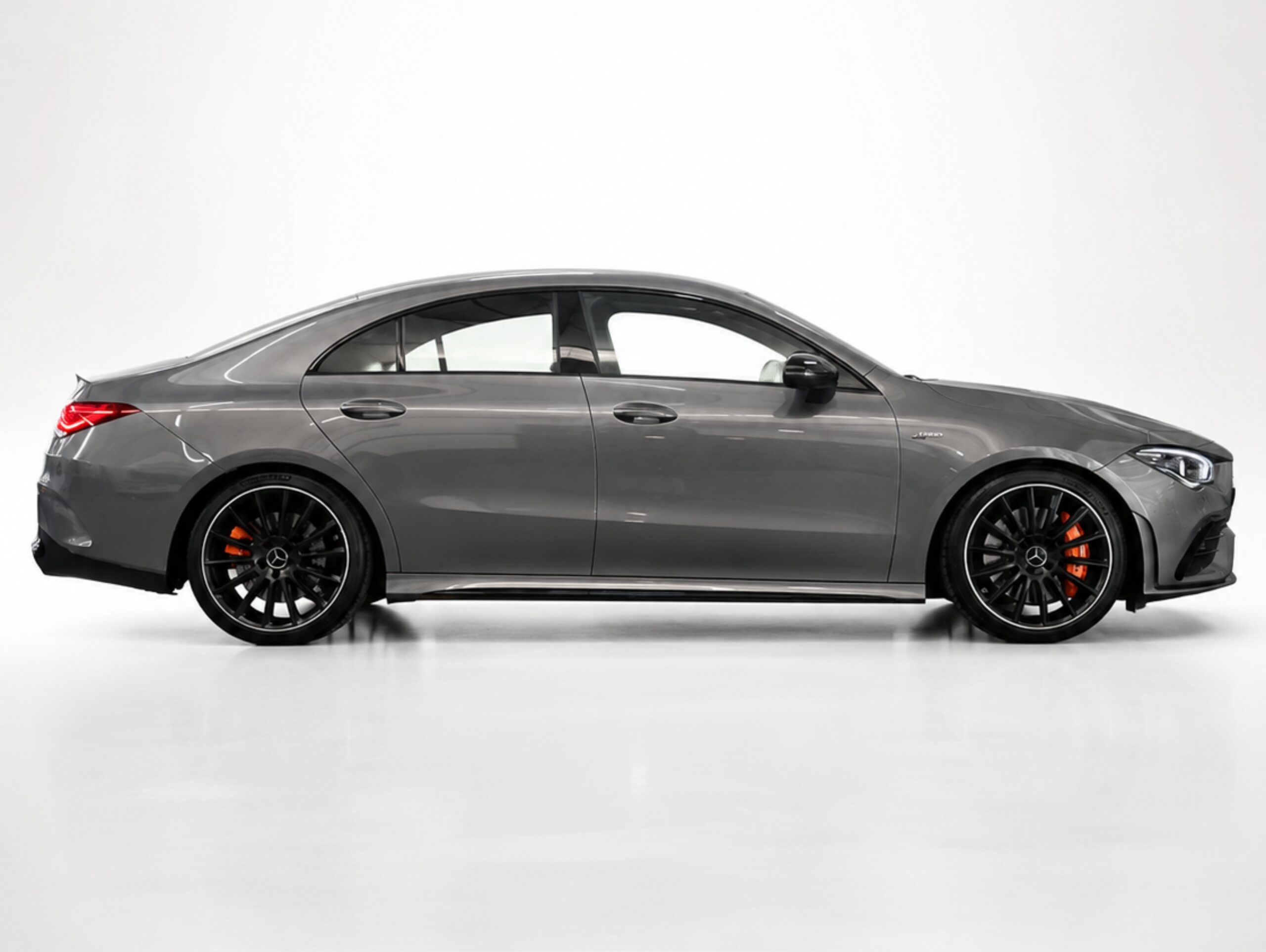 Mercedes-Benz CLA 35 AMG 2.0 CGI Gasolina 4Matic 7G-DCT
