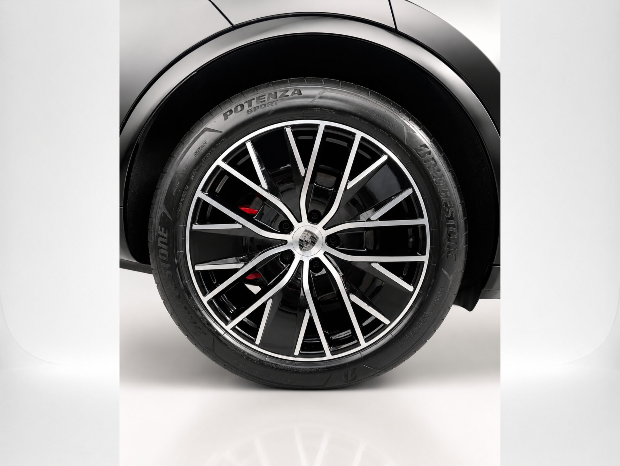 Porsche Macan Turbo Elétrica