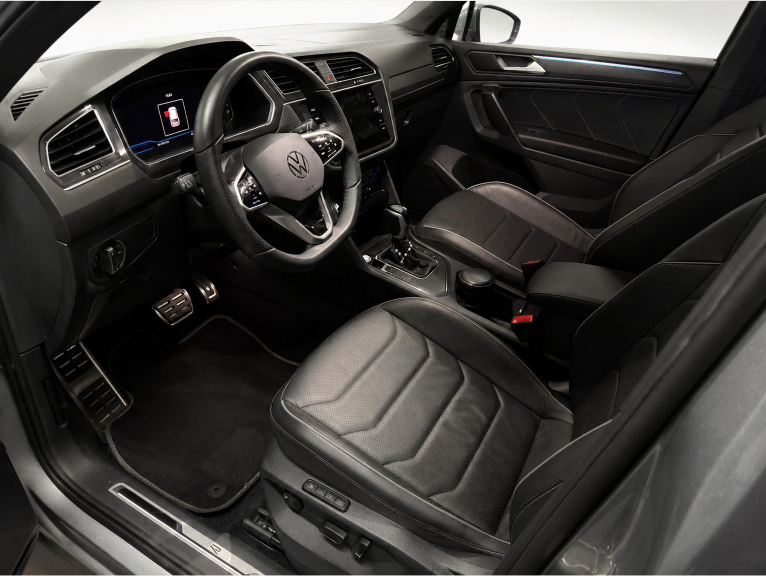 Volkswagen Tiguan 2.0 300 TSI Gasolina AllSpace R-Line Automático