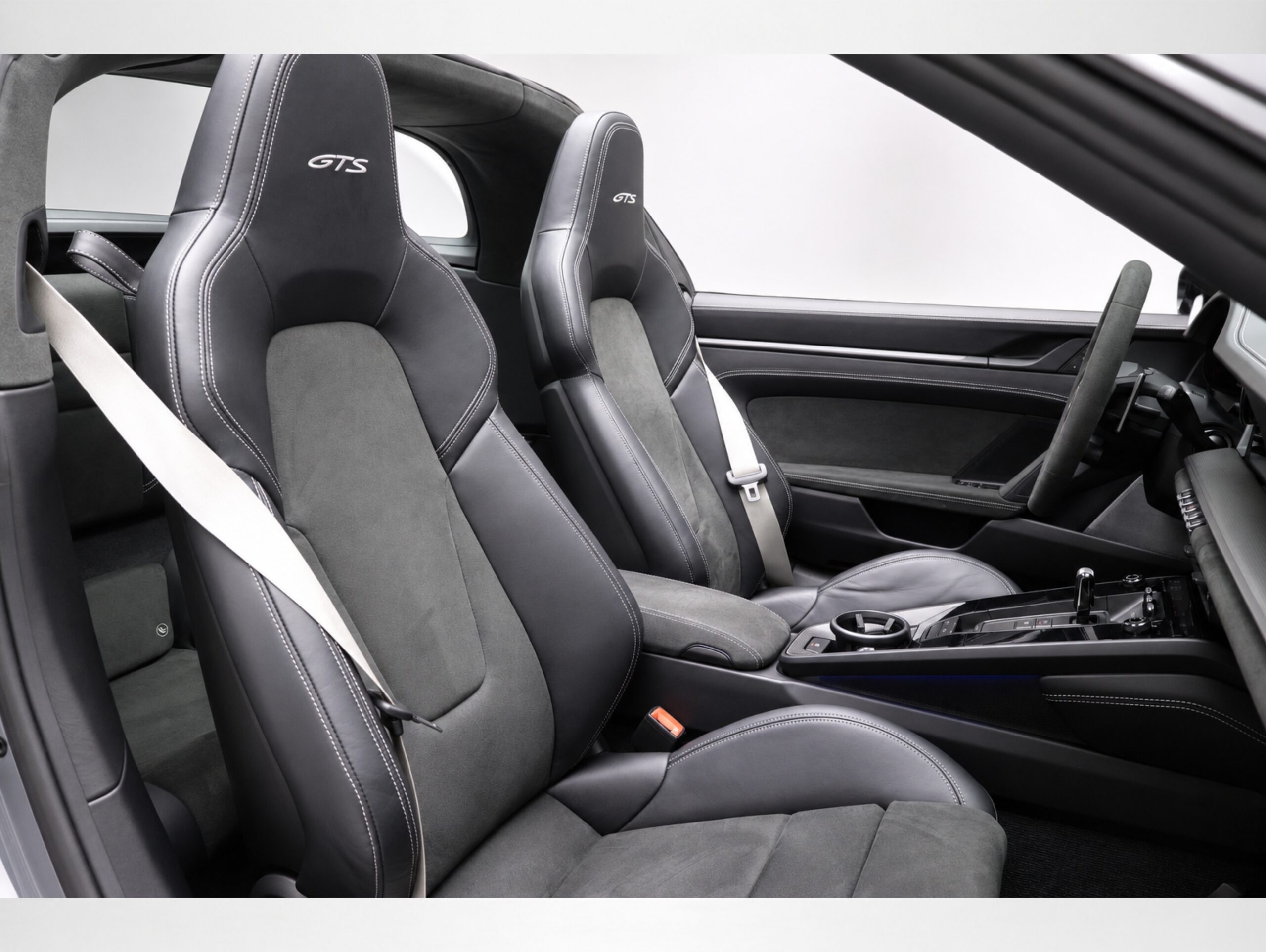 Porsche 911 3.0 24V H6 Gasolina Targa 4 GTS PDK