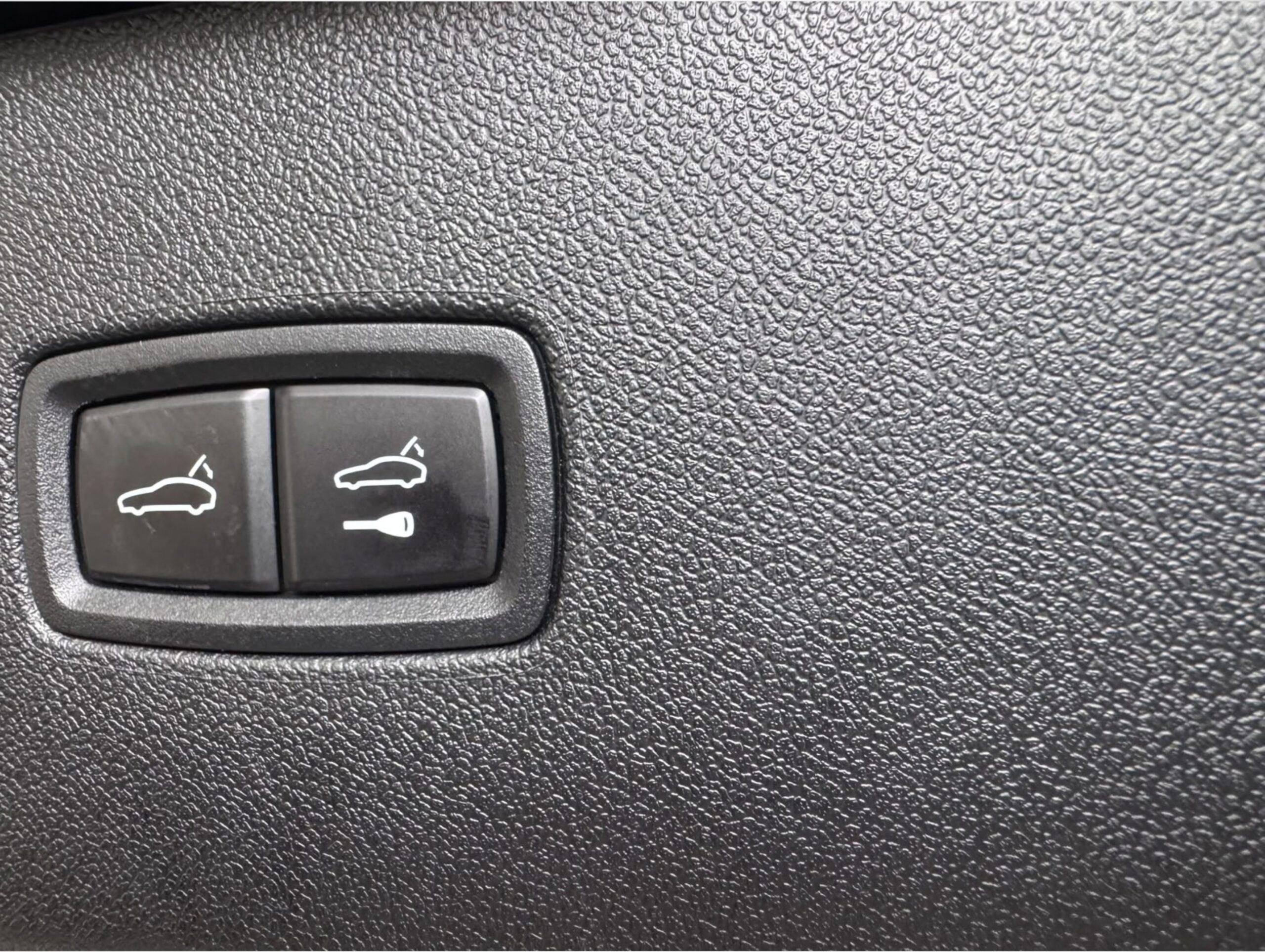 Porsche Cayenne 3.0 V6 E-Hybrid AWD Tiptronic S